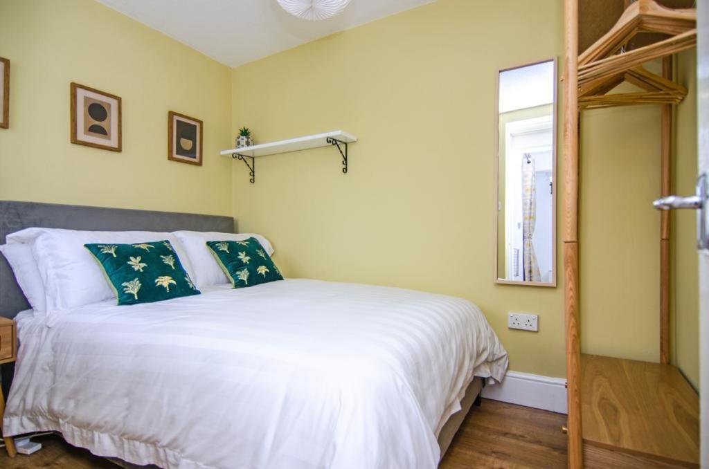 Cosy Lichfield Apartment Zewnętrze zdjęcie